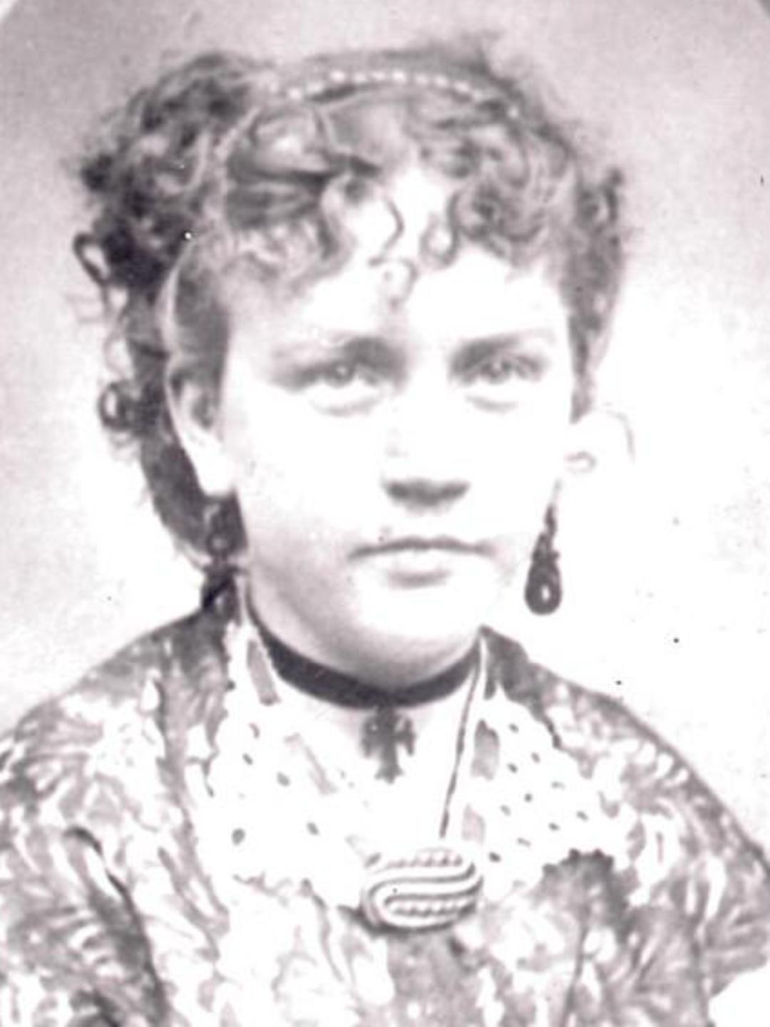 Elizabeth Bond (1854 - 1938) Profile